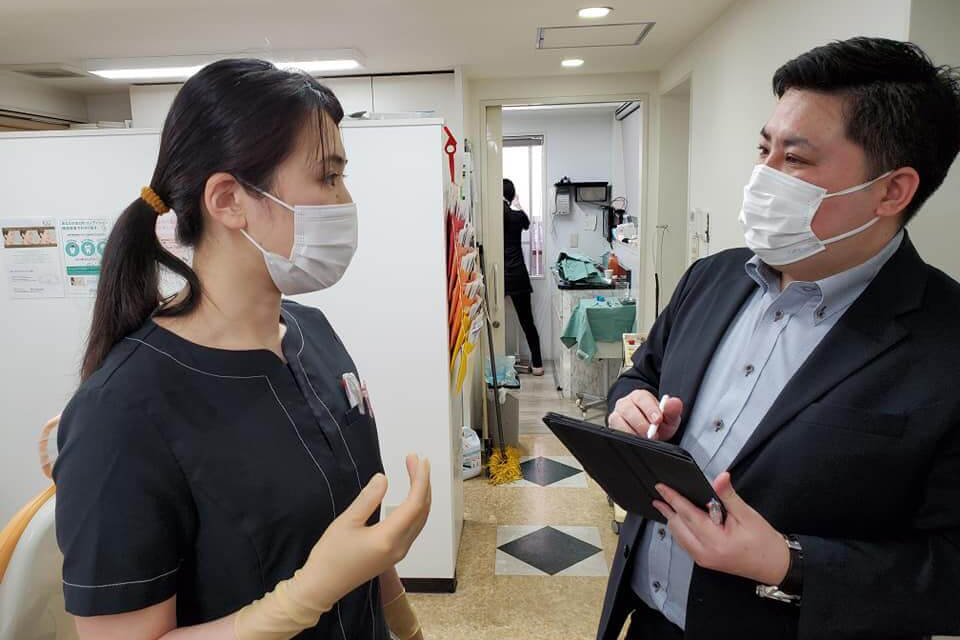 「院内滞在」と「持ち帰り」で業務を実施